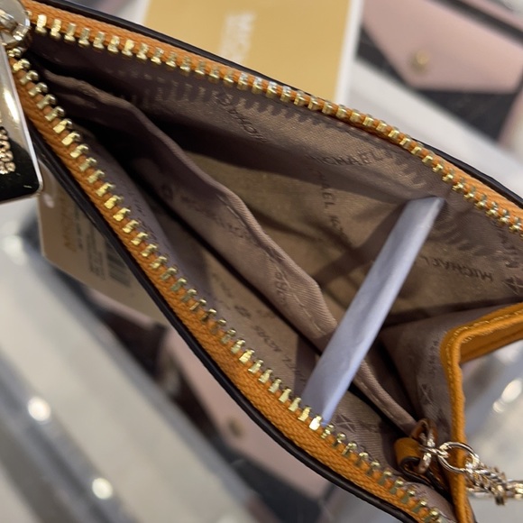 Michael Kors Jet Set Travel Small Leather Top Zip Coin Pouch With ID - Picture 12 of 16